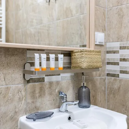 Apartament Kwiatowa Center By Renters Poznań