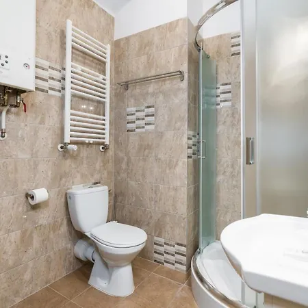 Kwiatowa Center By Renters Apartament