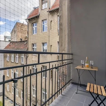 Apartament Kwiatowa Center By Renters Poznań