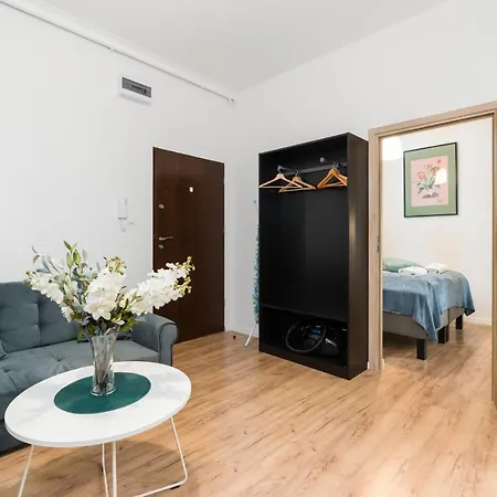 Kwiatowa Center By Renters Apartament *