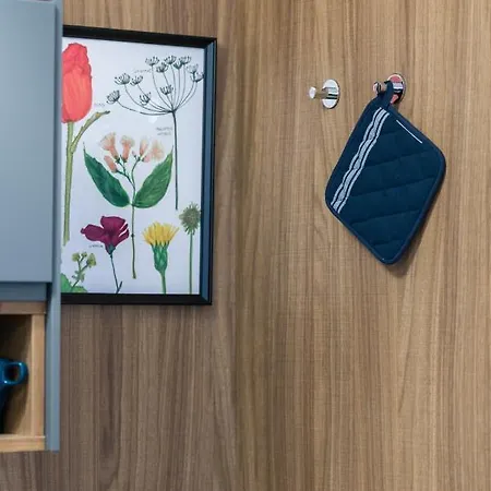 Lägenhet Kwiatowa Center By Renters
