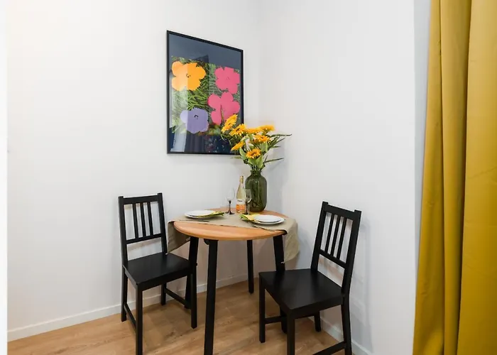 Kwiatowa Center By Renters Poznań