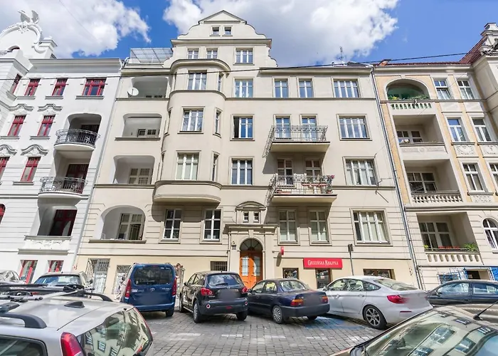 Kwiatowa Center By Renters Poznań